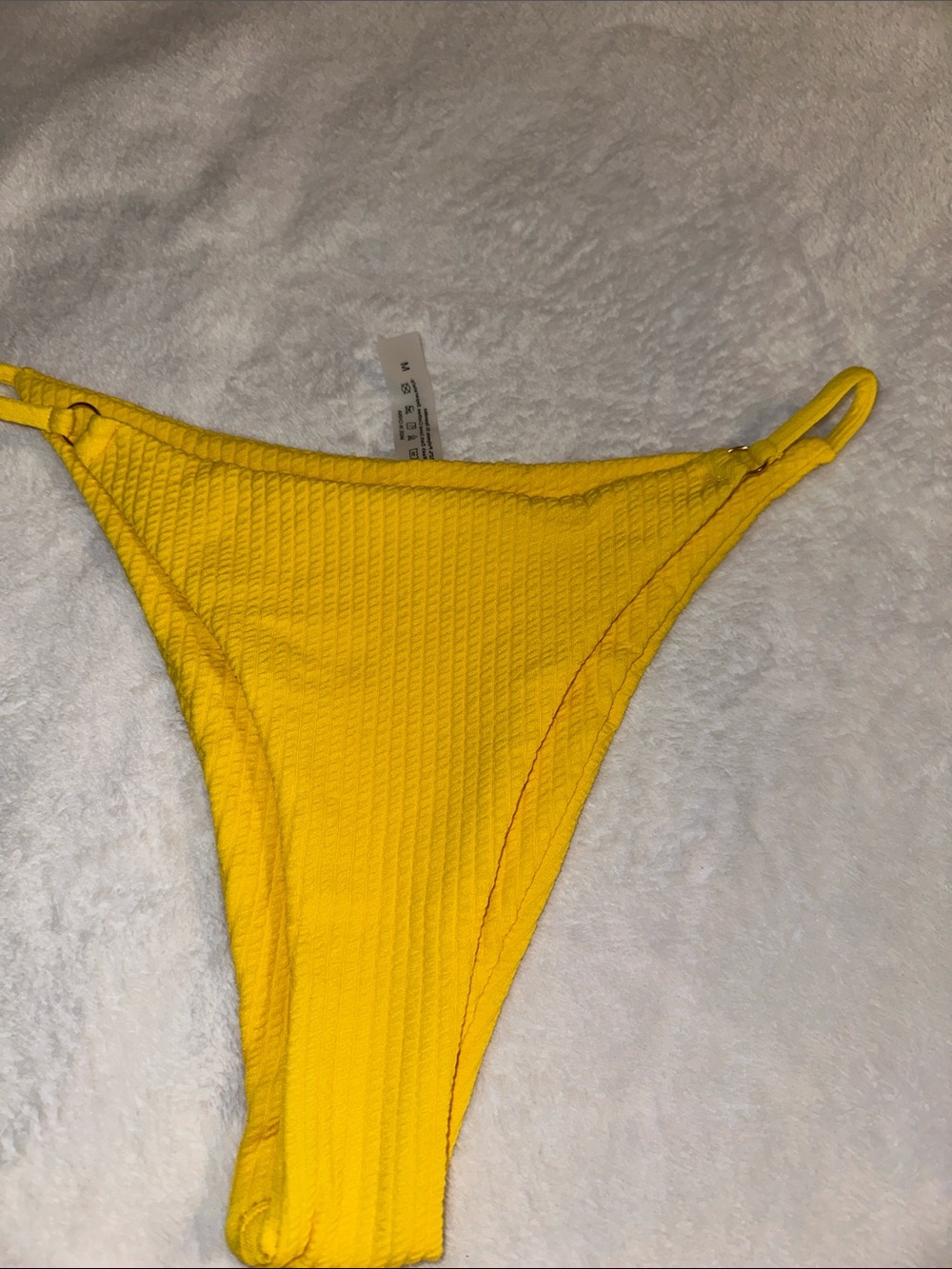 *NEW* ROMWE Bright Yellow Ribbed Ring-Front Bikini Set - Picture 5 of 8